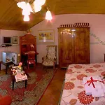 Country Casa Mazzoni Otel 2*